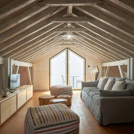 Aparthotel Look Living, Design 4*