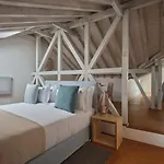 Aparthotel Look Living, Design 4*