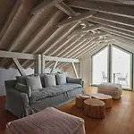 Look Living, Design